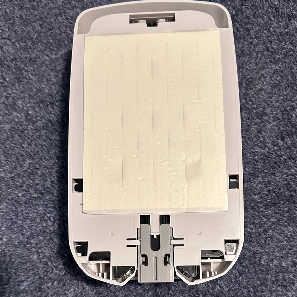 White Automatic Dispenser - Picture 2 of 5